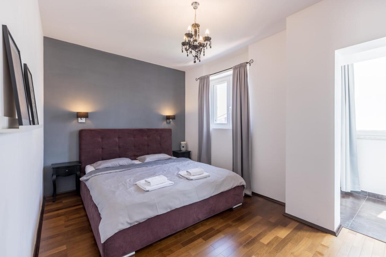 Apartman Park With Terrace