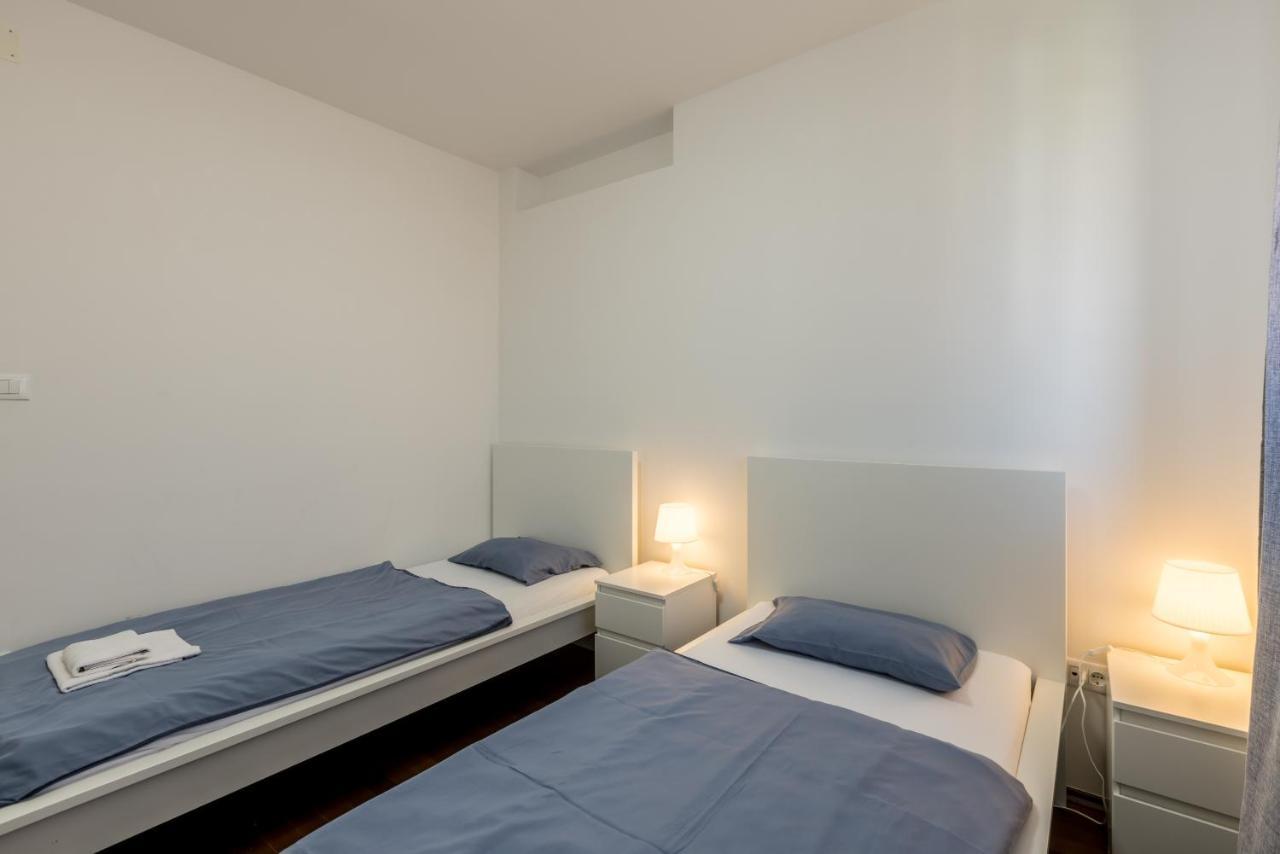 Park With Terrace Apartman *